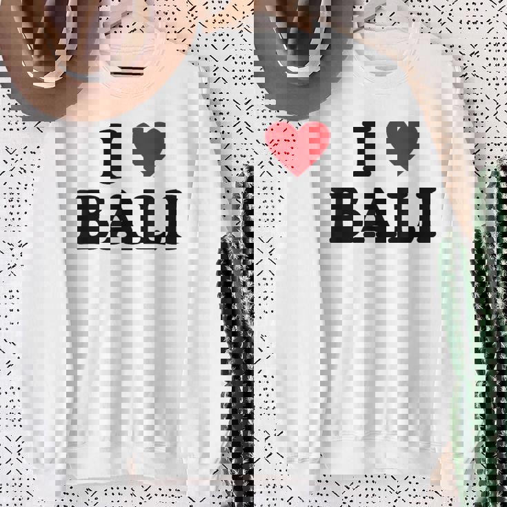 バケーションアイランドハート-ファニーアイラブバリ スウェットシャツ 年配の女性への贈り物