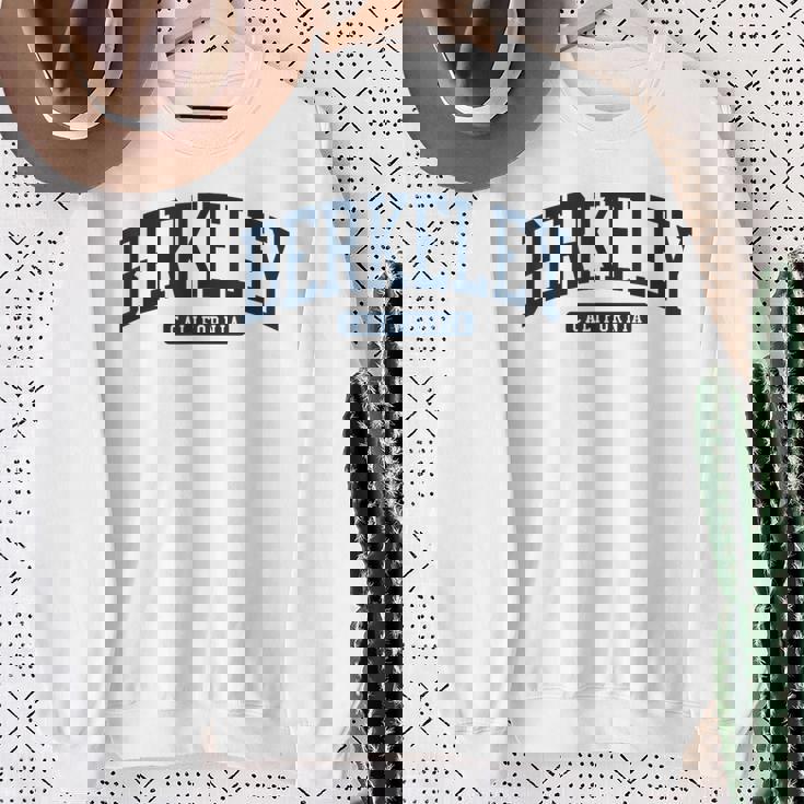 バークレーカリフォルニアカリフォルニアカレッジユニバーシティスタイル ネイビー スウェットシャツ 年配の女性への贈り物