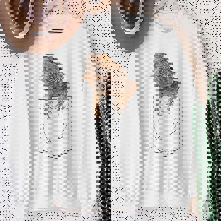 ヒゲのあるドラゴンリザード 爬虫類フェイクポケット スウェットシャツ 年配の女性への贈り物