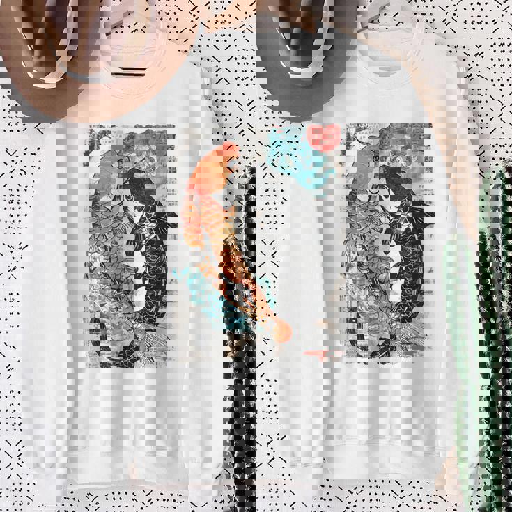 ビンテージ グラフィティ 錦鯉 魚 鯉 長袖tシャツ スウェットシャツ 年配の女性への贈り物