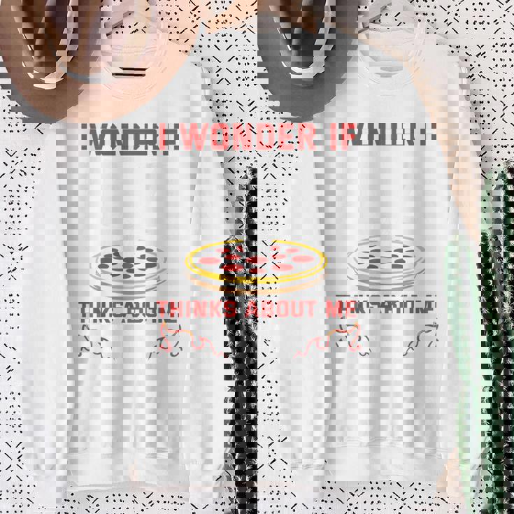 バックプリント ピザも私のことを考えているのかな スウェットシャツ 年配の女性への贈り物