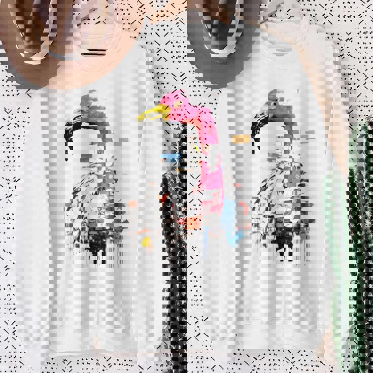 フラミンゴ 鮮やかな色 芸術的な野生動物の表現 スウェットシャツ 年配の女性への贈り物