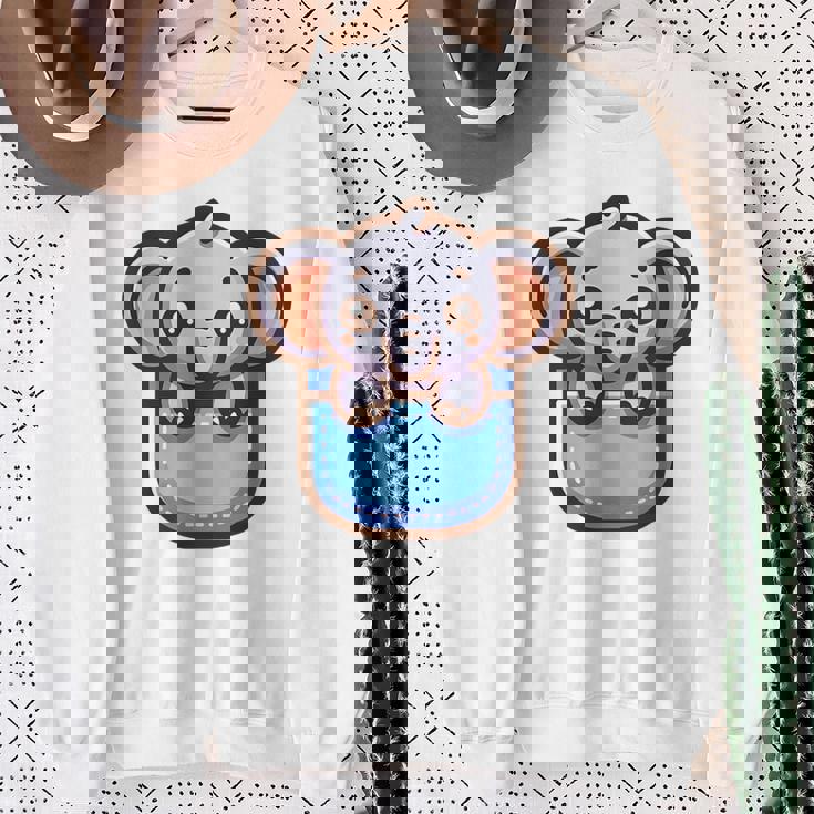 ポケットに入ったかわいい象 スウェットシャツ 年配の女性への贈り物