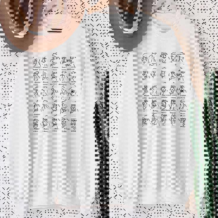 マカク24種 （黒字） スウェットシャツ 年配の女性への贈り物