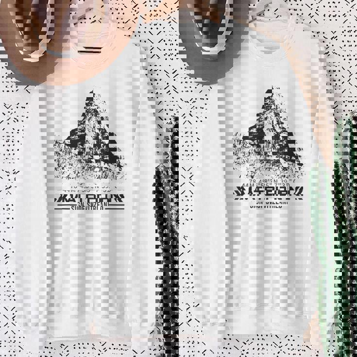 マッターホルン スイス アルプス ツェルマット ハイキング 山 アドベンチャー スウェットシャツ 年配の女性への贈り物