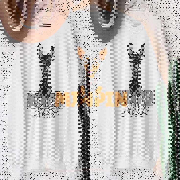 ミニピン ママ かわいい ミニチュア ピンシャー 犬 ママ ミニピン マザー スウェットシャツ 年配の女性への贈り物