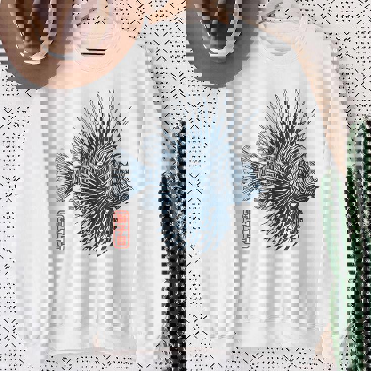 ミノカサゴ 水族館の魚飼育、水族館 スウェットシャツ 年配の女性への贈り物