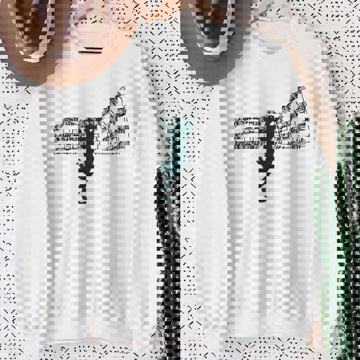 ミュージカル 楽譜上の猫 楽譜 スウェットシャツ 年配の女性への贈り物