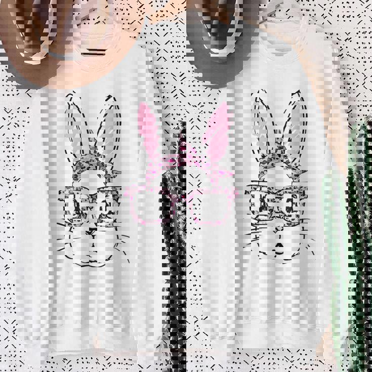 メガネをかけたウサギ ウサギ好き うさぎ好き うさぎの飼い主 おもしろ うさぎ 兎 スウェットシャツ 年配の女性への贈り物