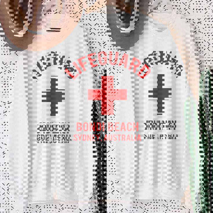 ライフガード ボンダイビーチ、シドニー、オーストラリア スウェットシャツ 年配の女性への贈り物