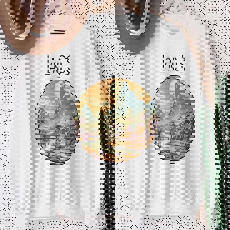 ラオスの風景 アールデコ スウェットシャツ 年配の女性への贈り物