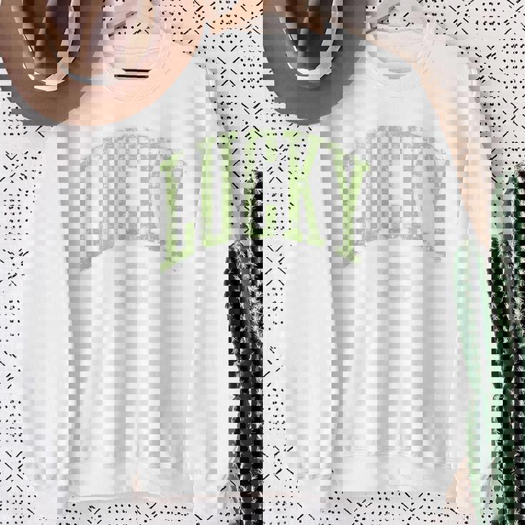 ラッキーシャムロック 四つ葉クローバー スウェットシャツ 年配の女性への贈り物