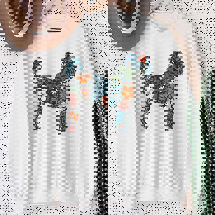 ラブラドゥードルやゴールデンドゥードルのママのためのフローラルドッグシルエット スウェットシャツ 年配の女性への贈り物