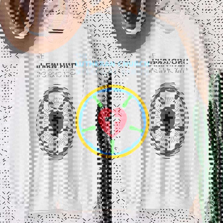 ルーテル教会 ミズーリ州会議 Lcms ローズシールロゴ スウェットシャツ 年配の女性への贈り物