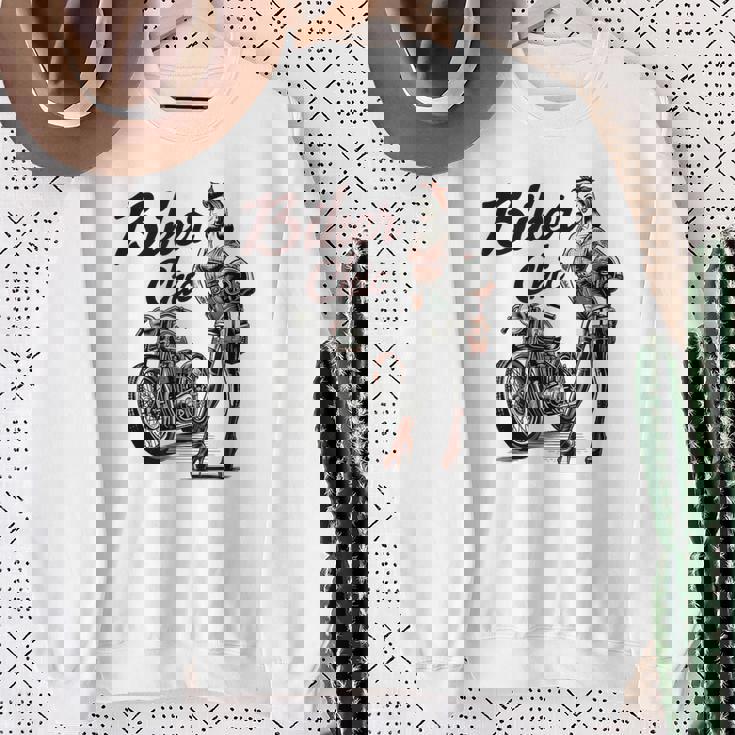 レトロなピンナップ スウェットシャツ 年配の女性への贈り物