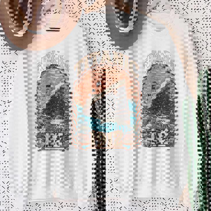 ヴィンテージ 1912年4月 Rms タイタニック アンティーク調クルーズデザイン スウェットシャツ 年配の女性への贈り物