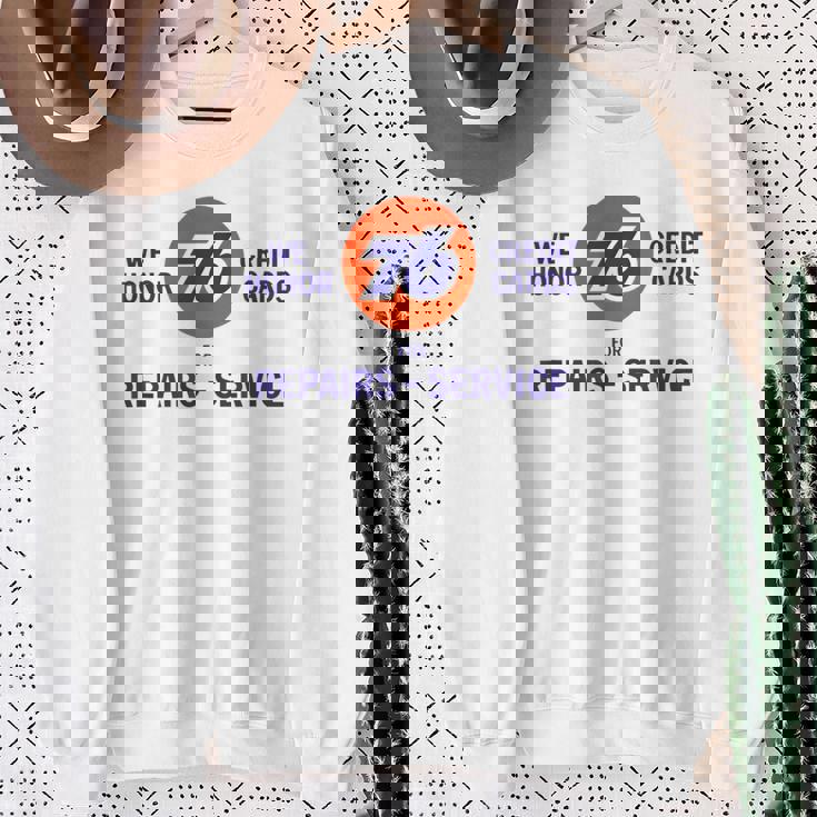 ヴィンテージ 76 ガソリンポンプ サイン レトロ ガソリン ガレージ スウェットシャツ 年配の女性への贈り物