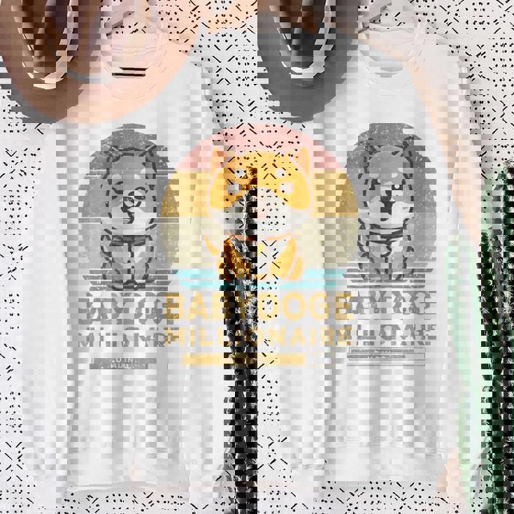 ヴィンテージ 面白い Baby Doge Millionaire Miner Baby Doge 長袖tシャツ スウェットシャツ 年配の女性への贈り物