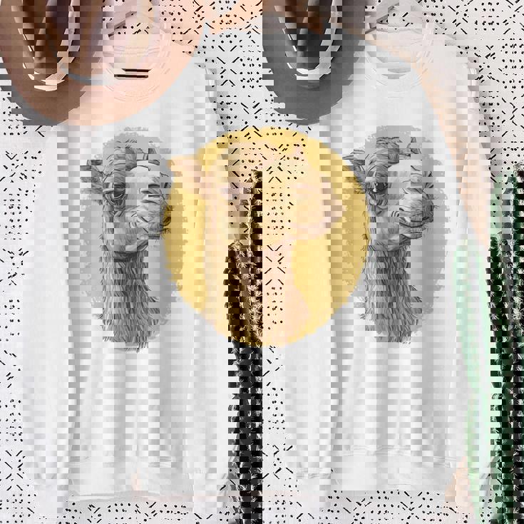 ヴィンテージラクダのイラスト 長袖tシャツ スウェットシャツ 年配の女性への贈り物