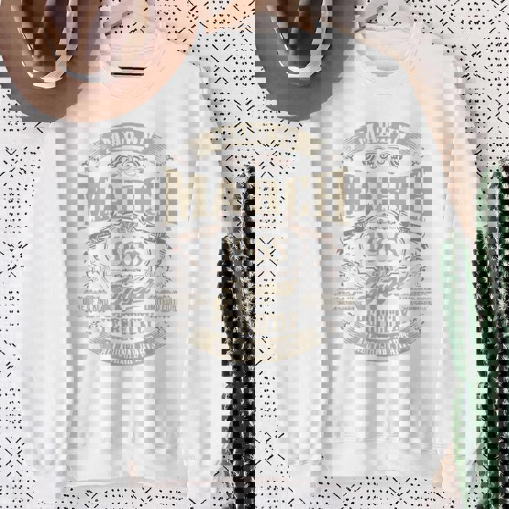 ヴィンテージ還暦祝い 1965年3月生まれ 60歳 長袖tシャツ スウェットシャツ 年配の女性への贈り物