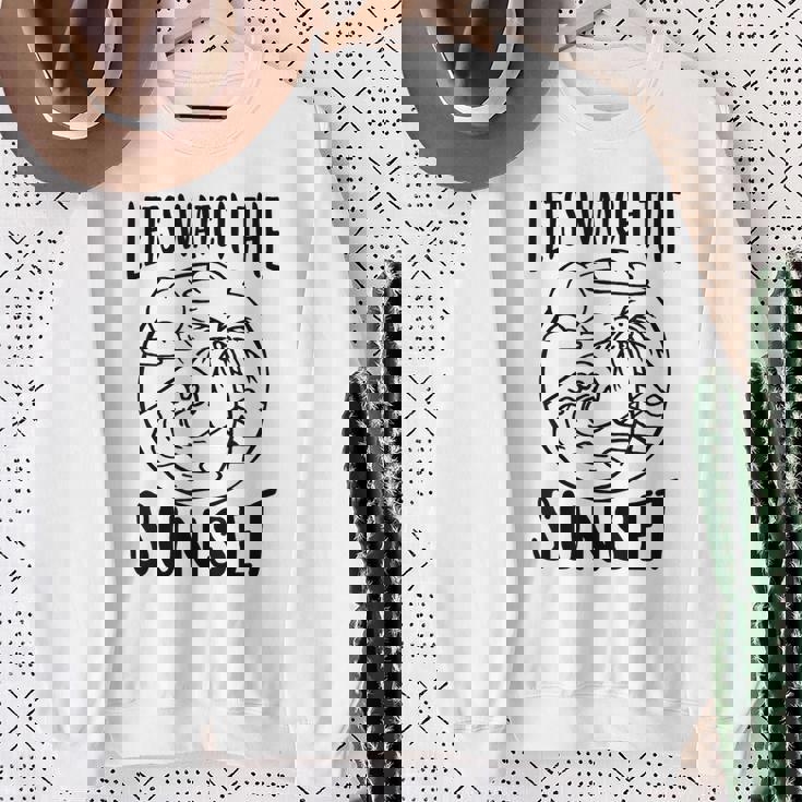 夕日を眺めてみよう スウェットシャツ 年配の女性への贈り物