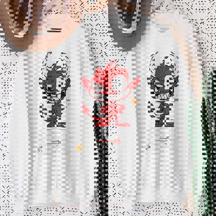 小さな悪魔 いたずらな小悪魔 長袖tシャツ スウェットシャツ 年配の女性への贈り物