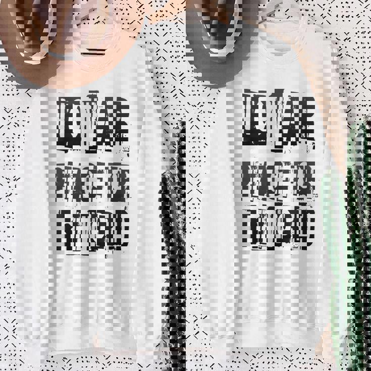 戦争禁止、平和、反戦、戦争禁止 スウェットシャツ 年配の女性への贈り物