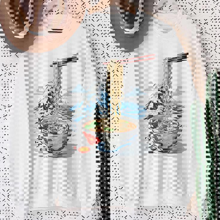 日本の麺スープ ラーメン 浮世絵 日本波 ヴィンテージ スウェットシャツ 年配の女性への贈り物