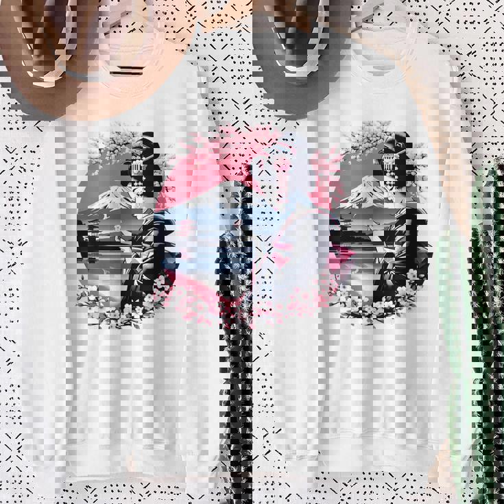 桜 さくら 芸者 富士山 日本のグラフィック スウェットシャツ 年配の女性への贈り物