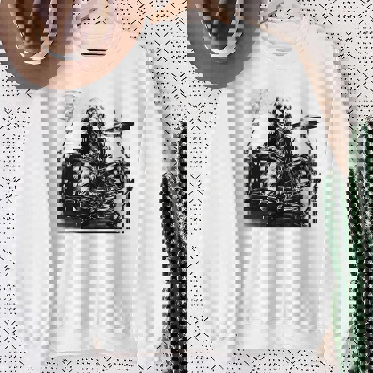 犬がドラムを叩く 長袖tシャツ スウェットシャツ 年配の女性への贈り物