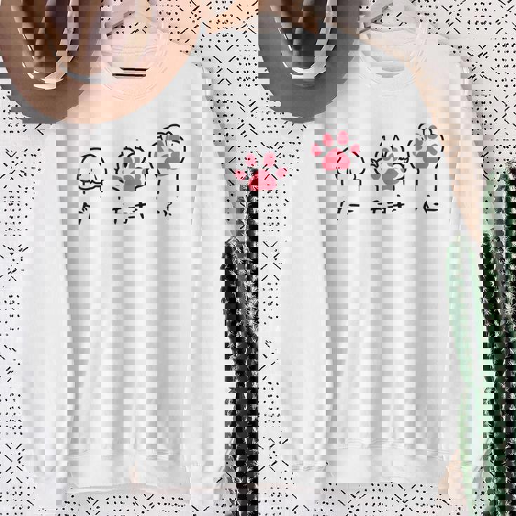 猫 ねこ 足 肉球 グー チョキ パー じゃんけんぽん おもしろ 面白い かわいい 猫飼い 猫好き スウェットシャツ 年配の女性への贈り物