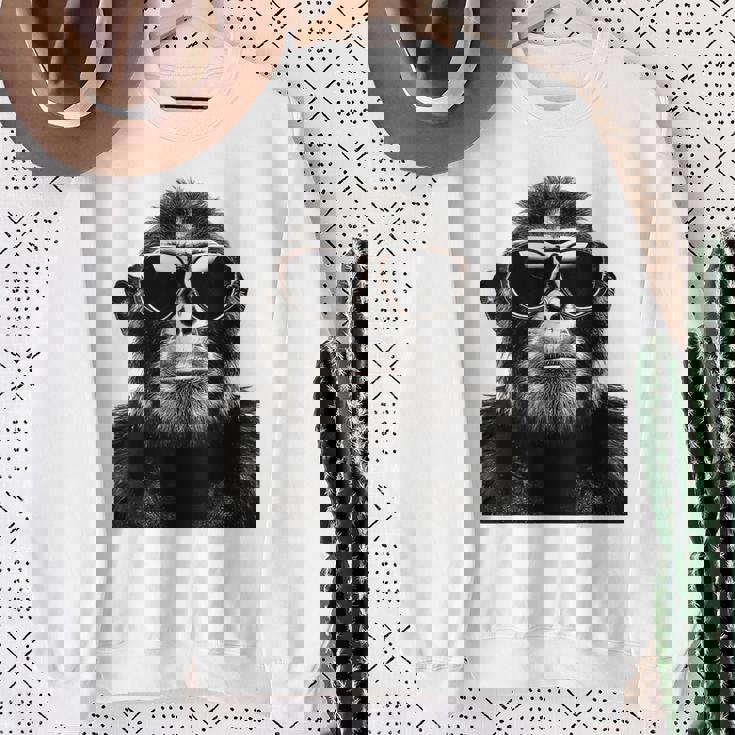 猿の恋人 アート 図面 動物 抽象 グラフィック 猿 スウェットシャツ 年配の女性への贈り物