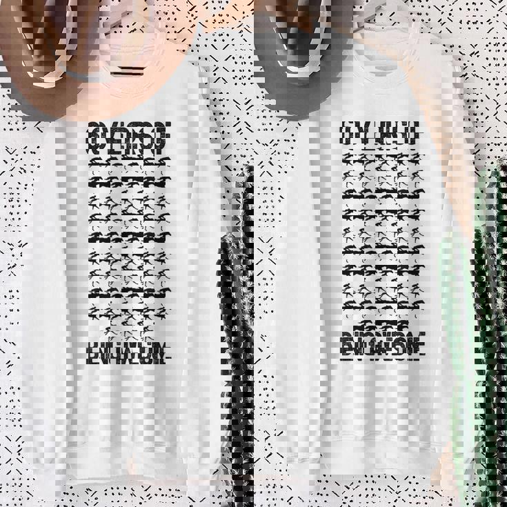 競馬 還暦 面白いtシャツ 馬 ウマ 還暦祝い 60歳 父の日 おもしろ 服 メンズ グッズ 大人 父 男性 スウェットシャツ 年配の女性への贈り物