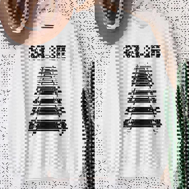 線路付きレールライフ 鉄道作業員と鉄道模型用 スウェットシャツ 年配の女性への贈り物