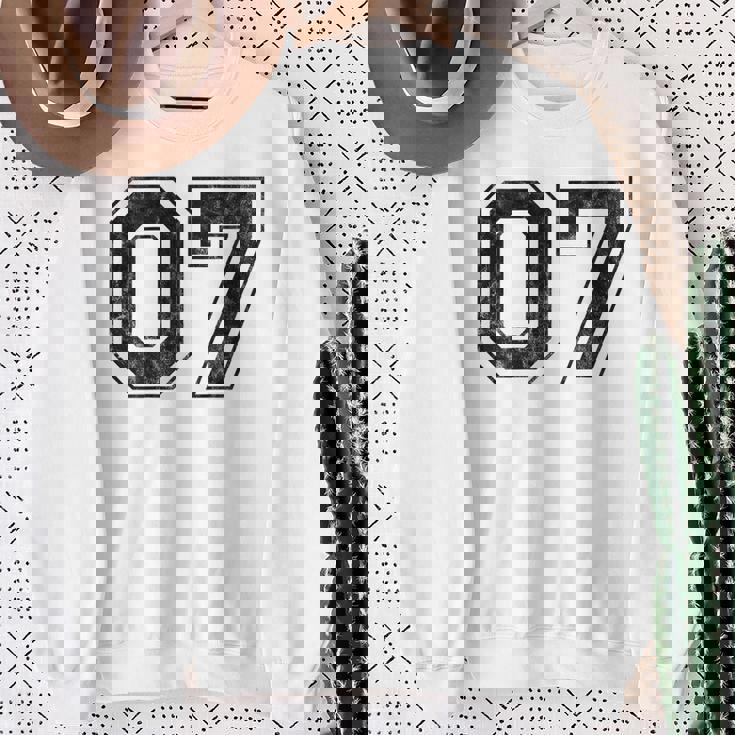 背中に07番 スウェットシャツ 年配の女性への贈り物