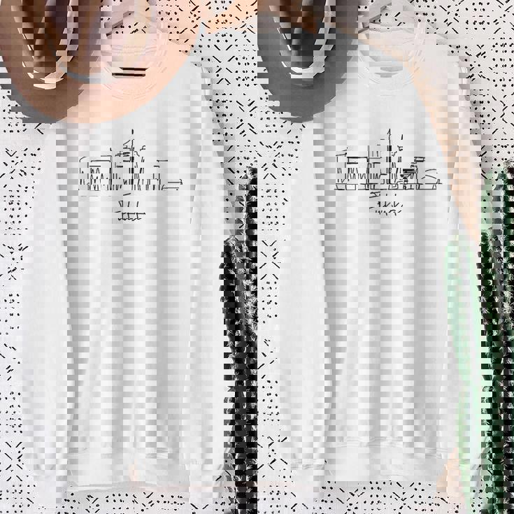 都市 スカイライン 旅行 お土産 観光 福岡 日本 スウェットシャツ 年配の女性への贈り物