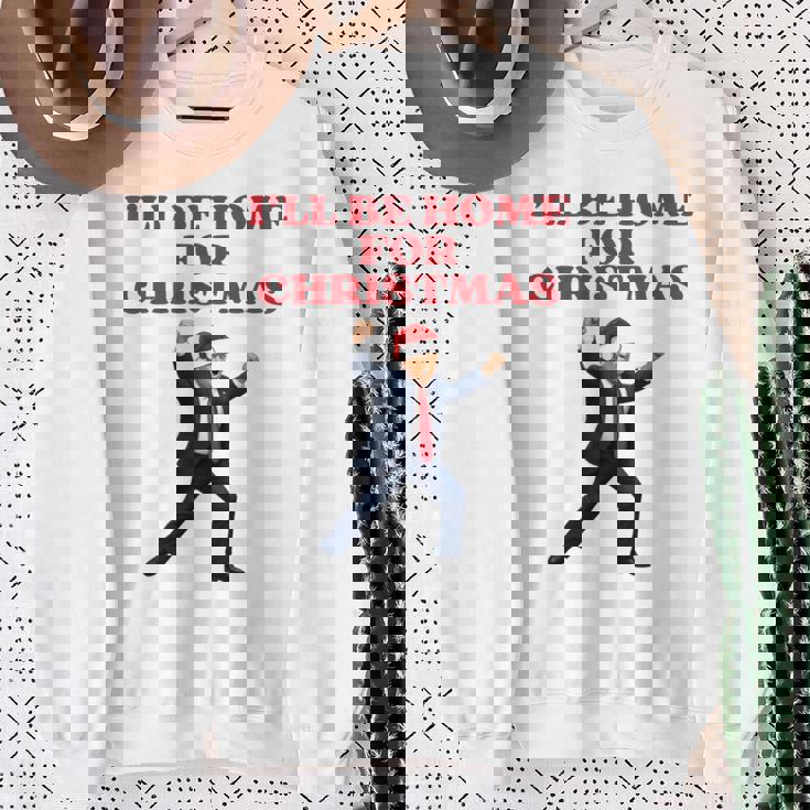 面白いトランプサンタハット、クリスマスに家に帰るよ 長袖tシャツ スウェットシャツ 年配の女性への贈り物