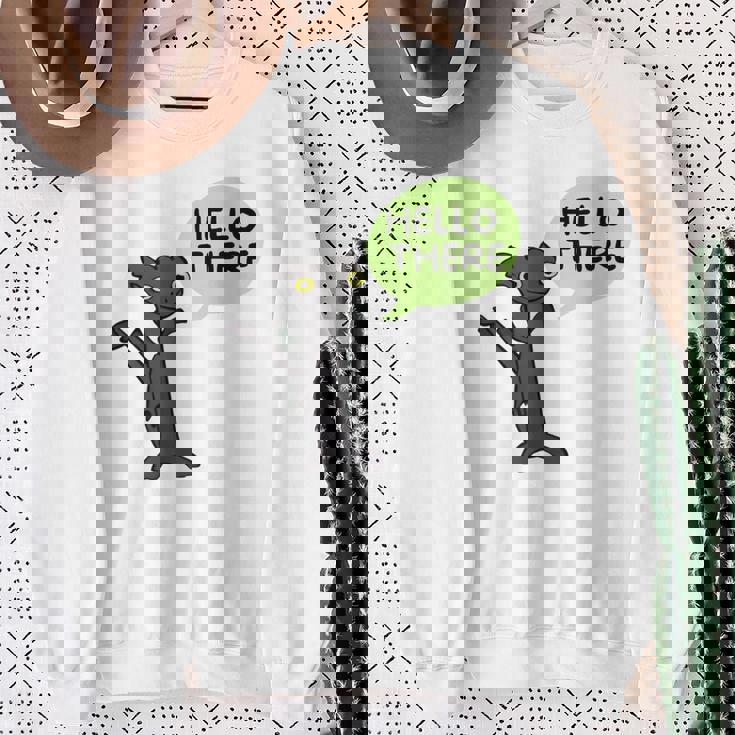 面白いドラゴンダンス ダンシングドラゴンのミーム スウェットシャツ 年配の女性への贈り物