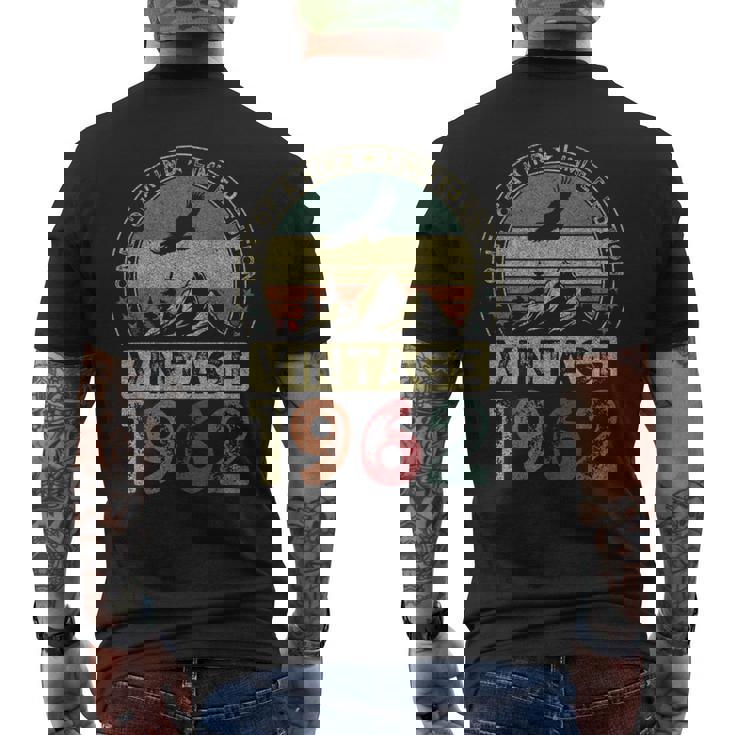 1962年ヴィンテージ、限定版、63歳の誕生日、63歳 メンズTシャツ バックプリント