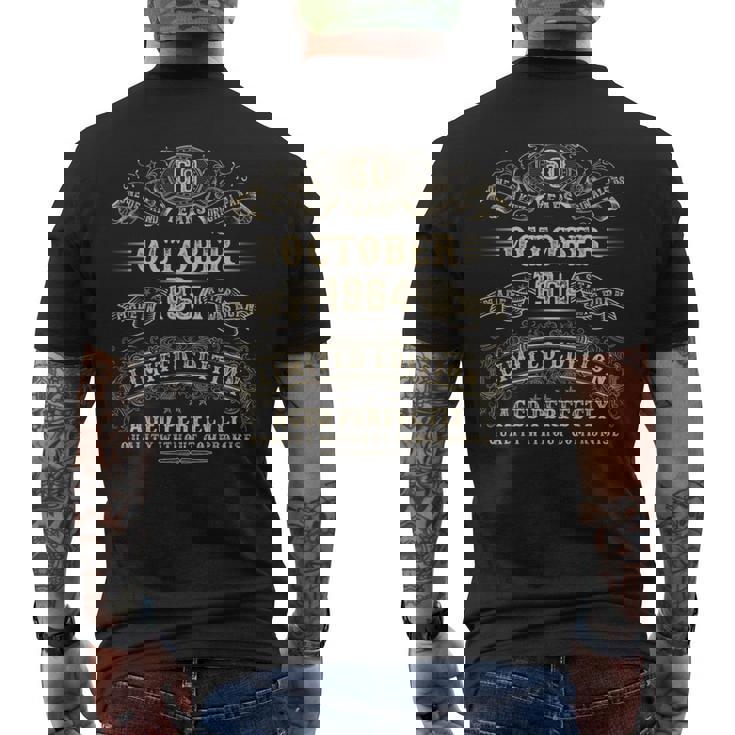 1964年10月 60歳 誕生日プレゼント 男性用 60歳 誕生日 メンズTシャツ バックプリント