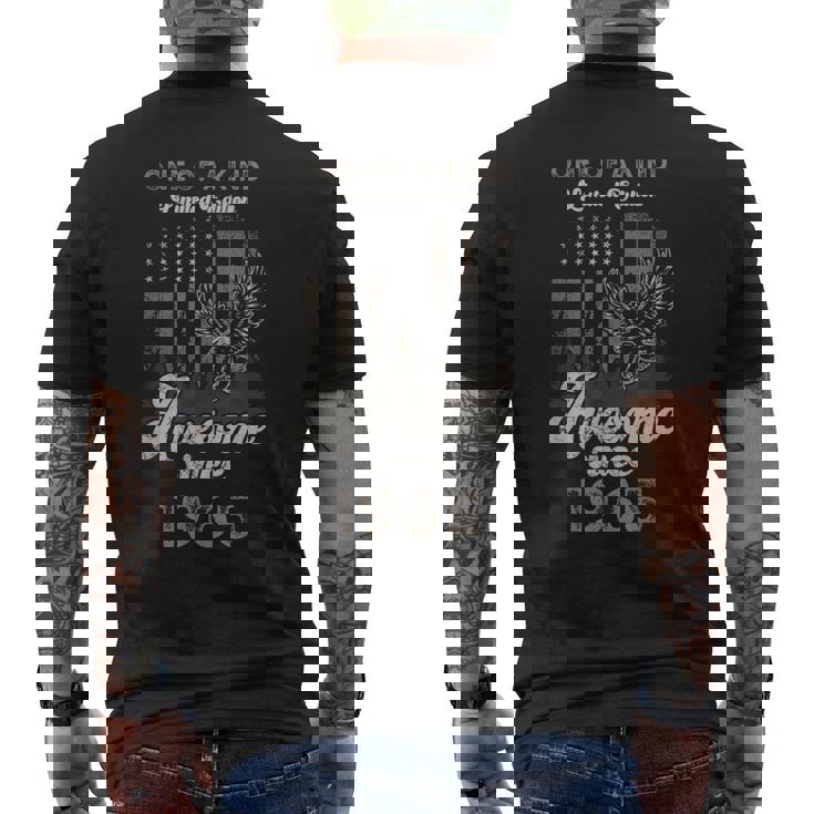 1965年、アメリカ国旗、イーグル、60歳の誕生日、愛国的 メンズTシャツ バックプリント