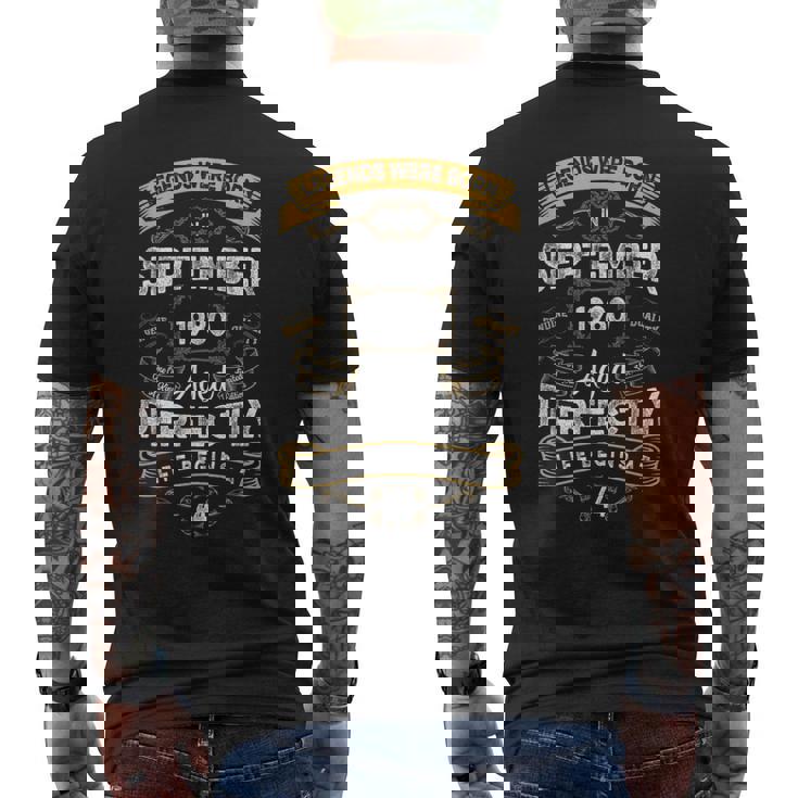 1980年9月に誕生した44歳の誕生日レジェンド。 メンズTシャツ バックプリント