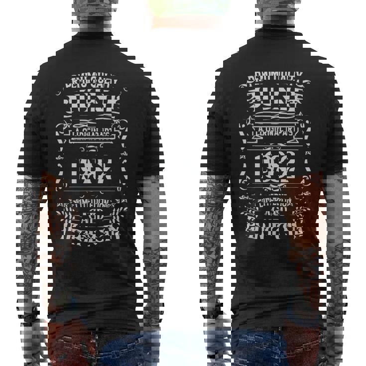 1982年6月に誕生した43歳の誕生日レジェンド。 メンズTシャツ バックプリント