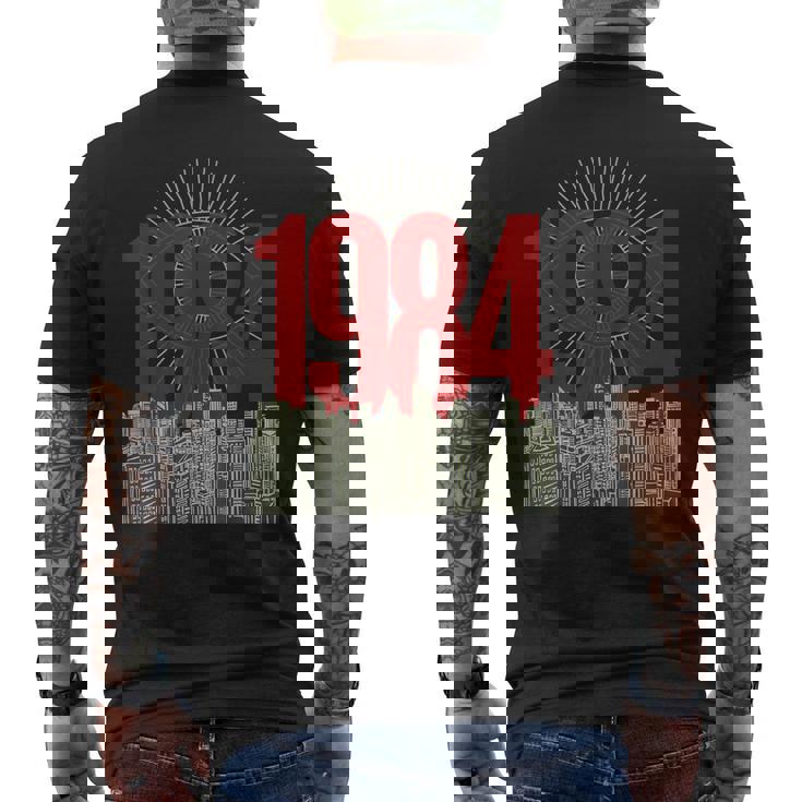 1984 文学 クラシック ブックテーマ ヴィンテージ メンズTシャツ バックプリント