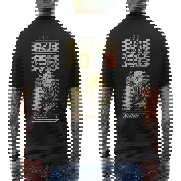 2025 年のお父さん 出産のお知らせ 父親になる予定の人 未来のお父さん メンズTシャツ バックプリント