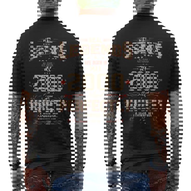 25 歳の誕生日 男性 オリジナル 5月 ヴィンテージ 2000 年 ギフト メンズTシャツ バックプリント