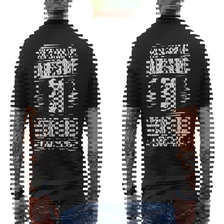 31歳の誕生日プレゼントに31年かかった メンズTシャツ バックプリント