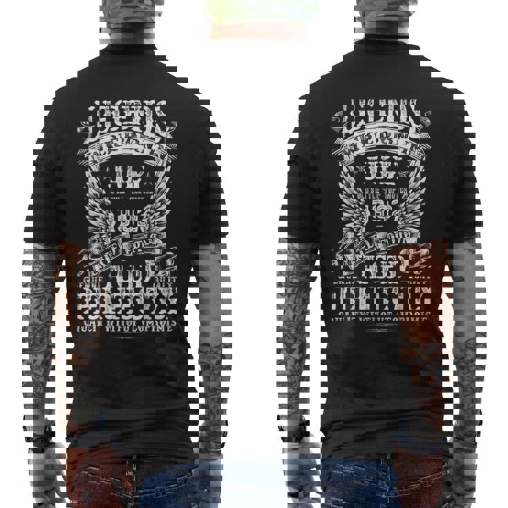 33歳の誕生日プレゼント 男性用 1992年7月 誕生日 面白い メンズTシャツ バックプリント