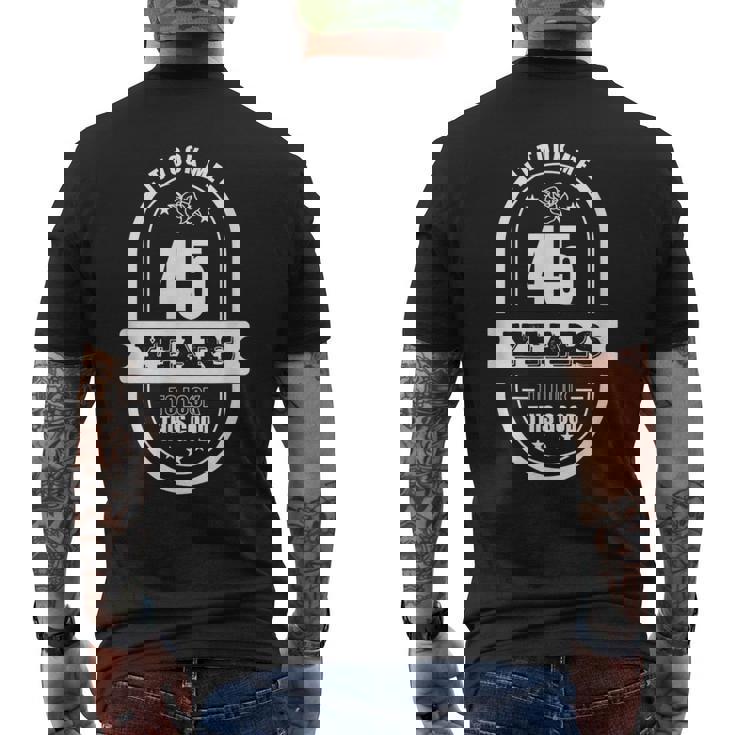 45歳の誕生日プレゼント 男性年齢45歳 レトロパパ 1975年 メンズTシャツ バックプリント