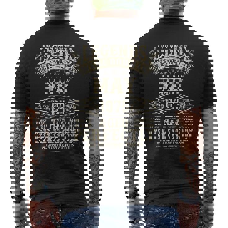 50歳の男性への誕生日プレゼント 1975年5月 50歳 誕生日 メンズTシャツ バックプリント